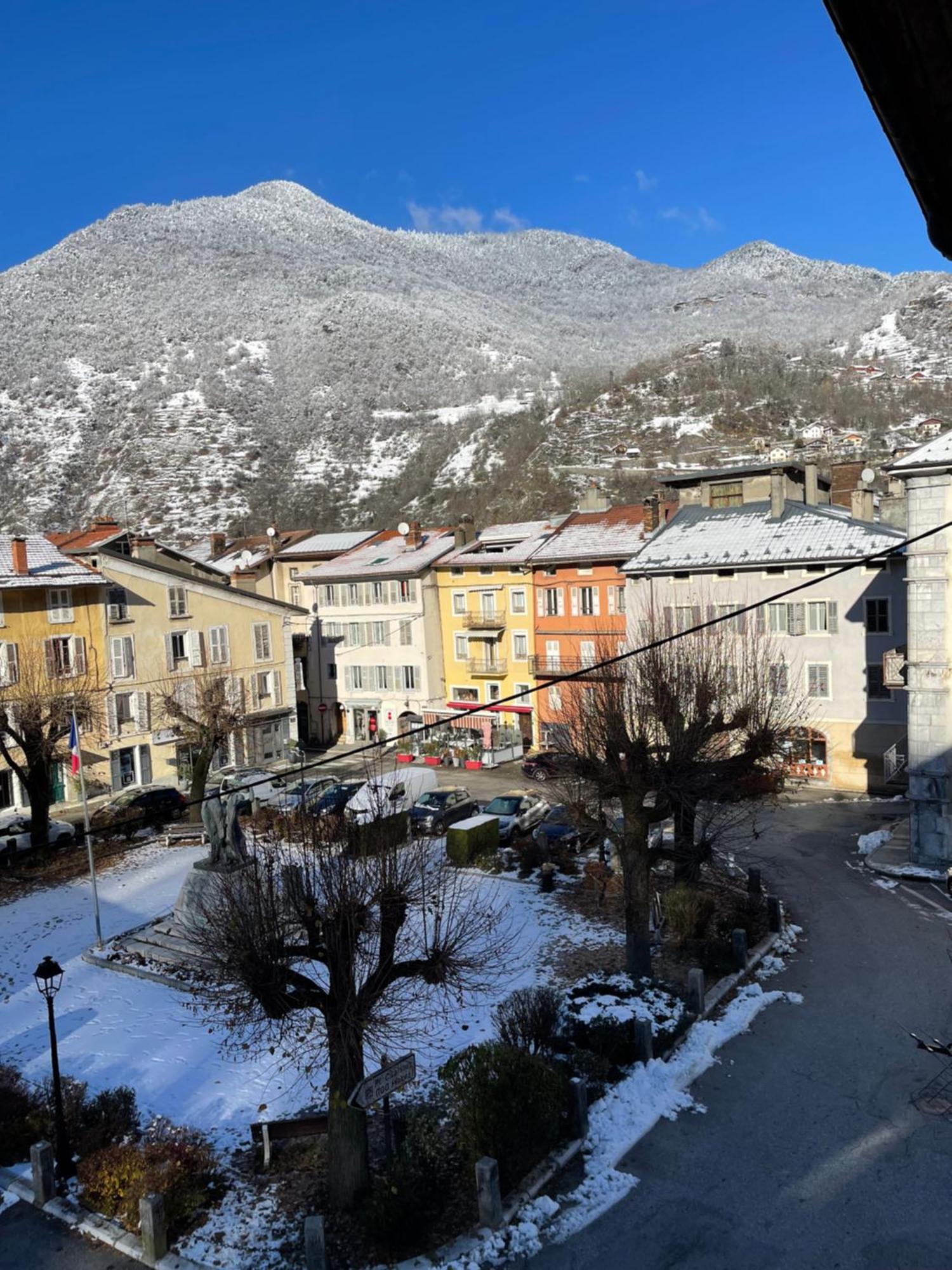 La Montagnette L Oursson Chambre Maison En Travaux De 10H A 17H Moutiers  Buitenkant foto